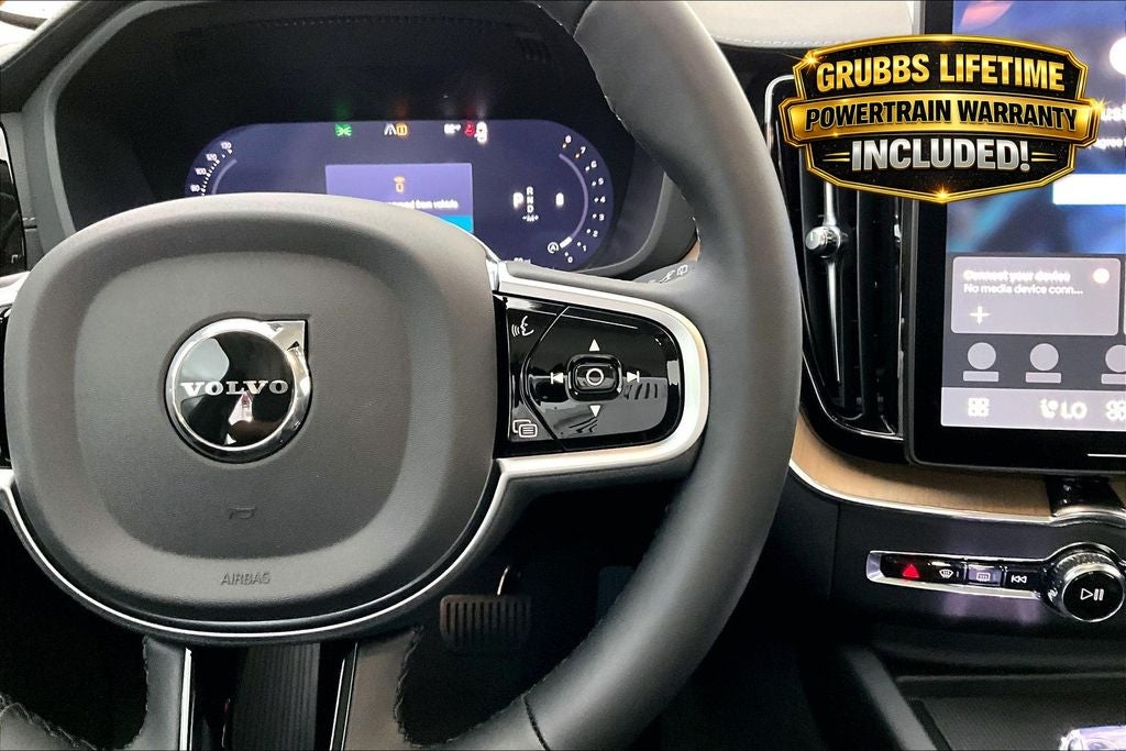 2026 Volvo XC60 B5 Ultra