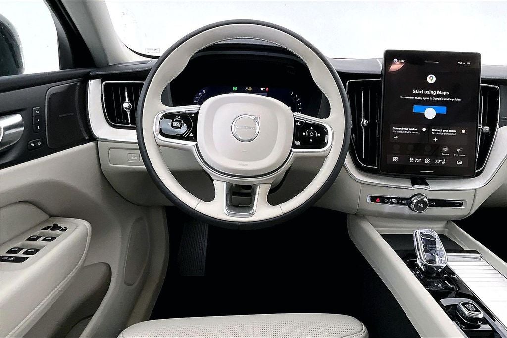 2026 Volvo XC60 B5 Ultra