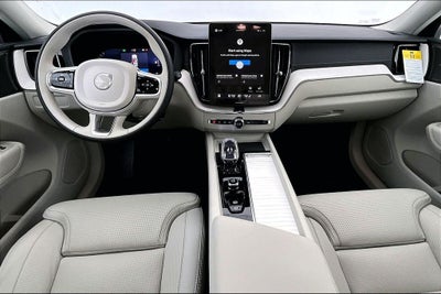 2026 Volvo XC60 B5 Ultra