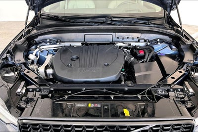 2025 Volvo XC60 B5 Ultra