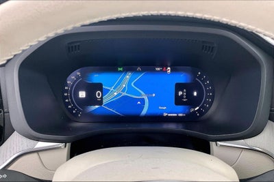 2025 Volvo XC60 B5 Ultra