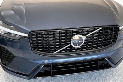 2025 Volvo XC60 B5 Ultra