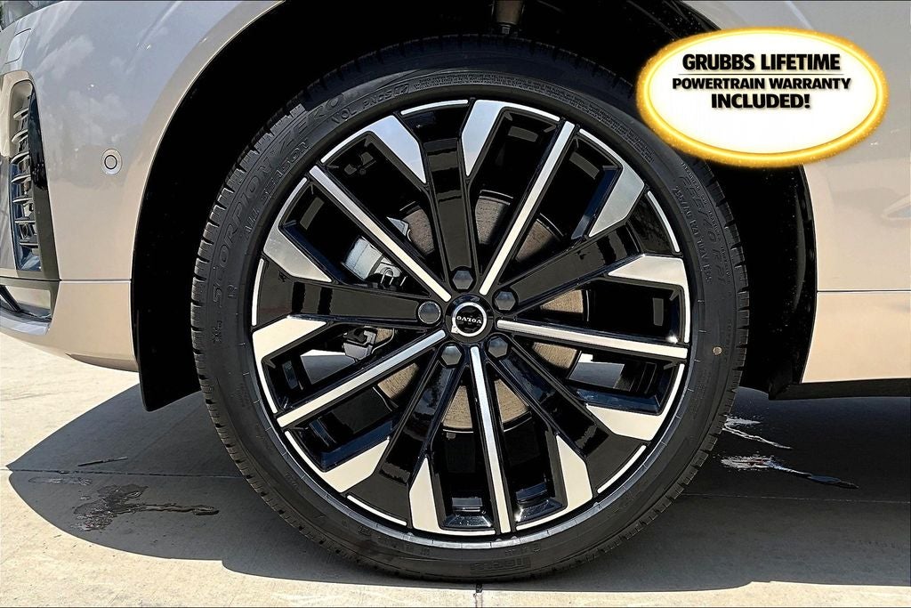 2026 Volvo XC60 B5 Ultra