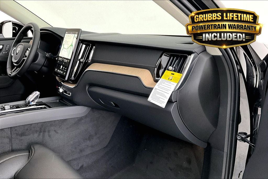 2026 Volvo XC60 B5 Ultra