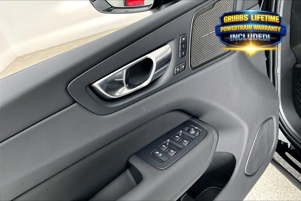 2026 Volvo XC60 B5 Ultra