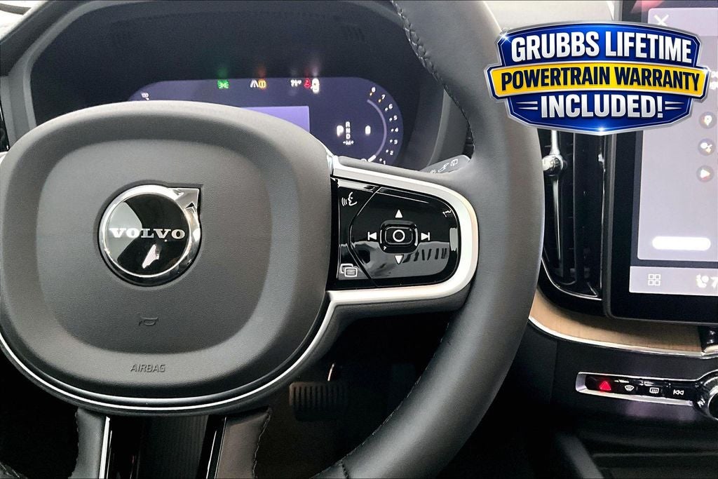 2026 Volvo XC60 B5 Ultra
