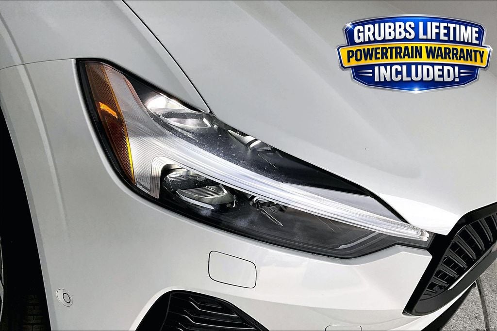 2026 Volvo XC60 B5 Ultra
