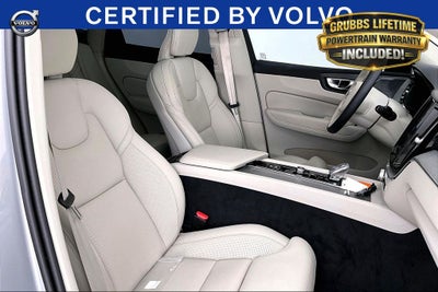 2025 Volvo XC60 B5 Ultra