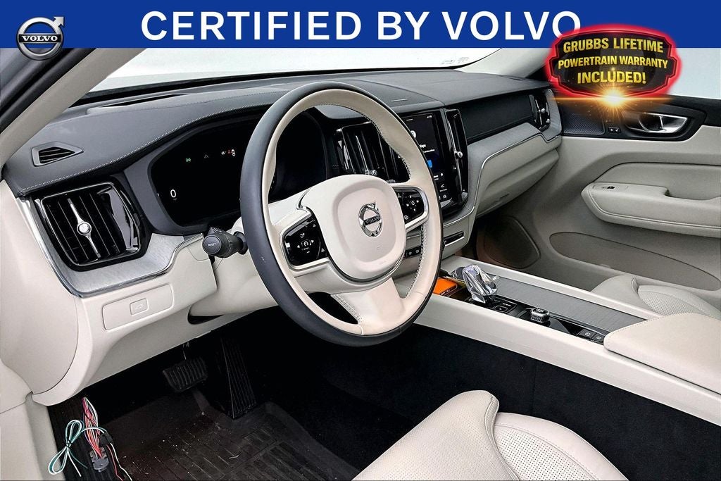 2025 Volvo XC60 B5 Ultra