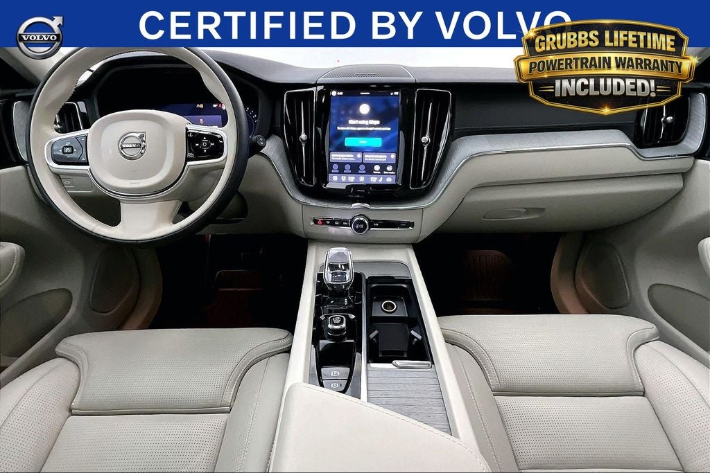 2025 Volvo XC60 B5 Ultra