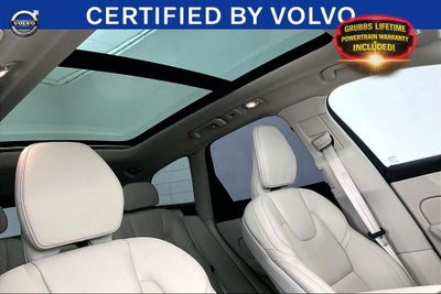 2025 Volvo XC60 B5 Ultra