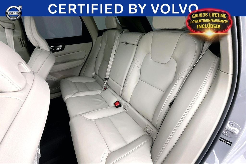 2025 Volvo XC60 B5 Ultra
