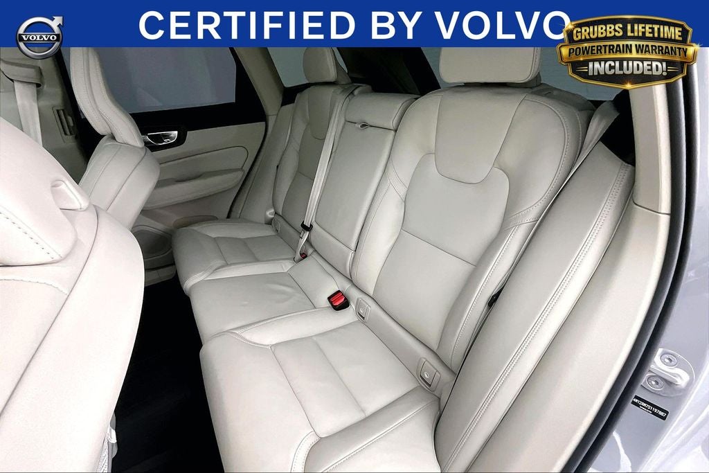 2025 Volvo XC60 B5 Ultra