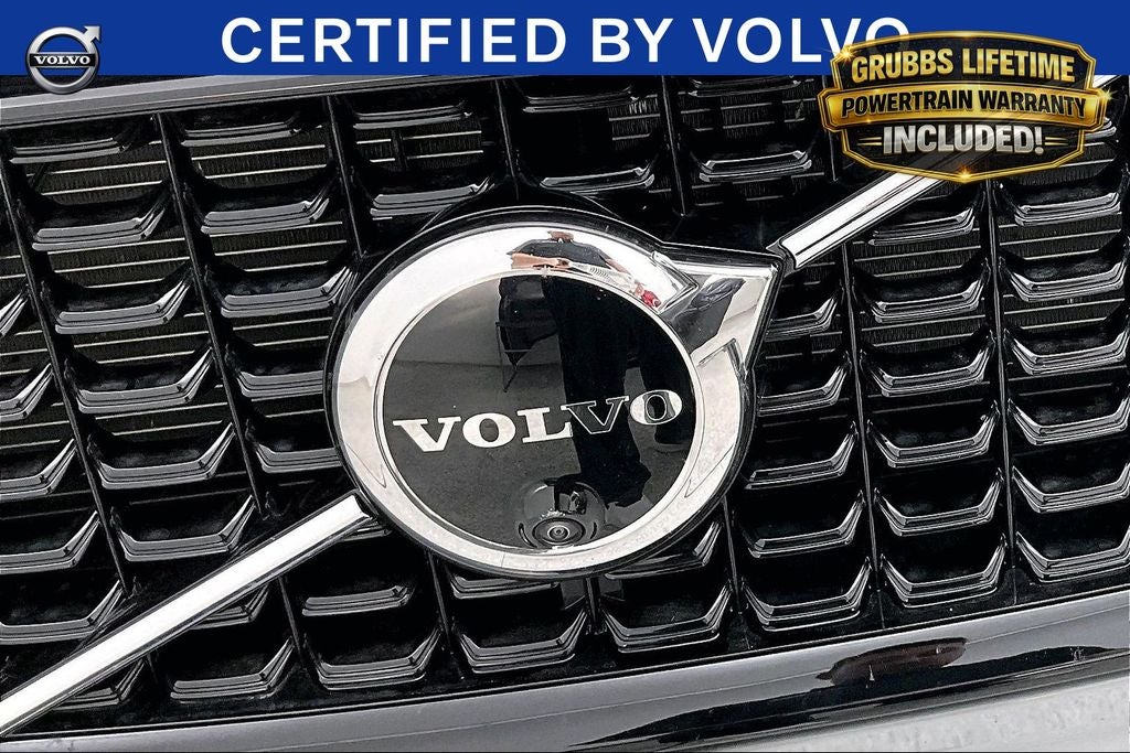 2025 Volvo XC60 B5 Ultra