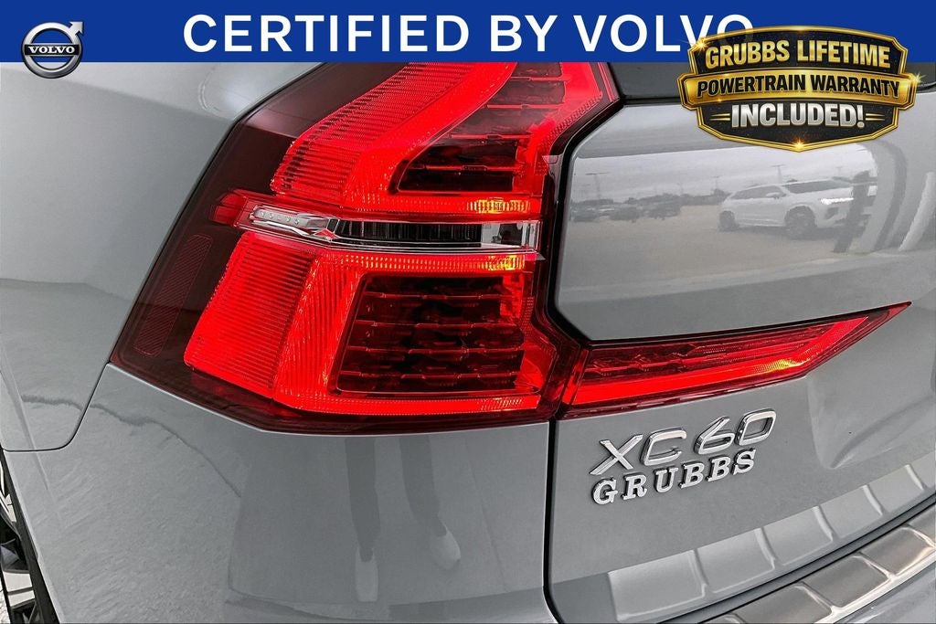 2025 Volvo XC60 B5 Ultra