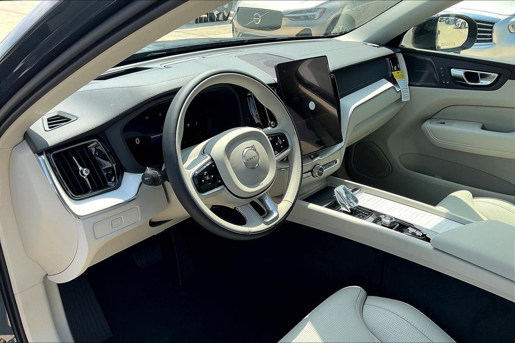 2026 Volvo XC60 B5 Ultra