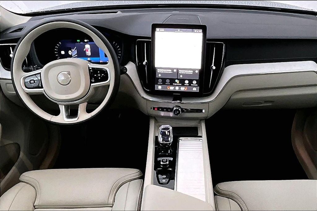 2026 Volvo XC60 B5 Ultra