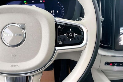 2026 Volvo XC60 B5 Ultra