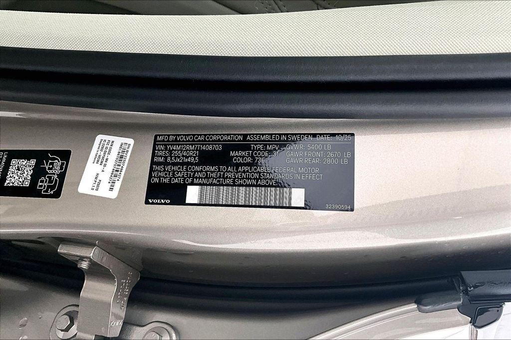 2026 Volvo XC60 B5 Ultra