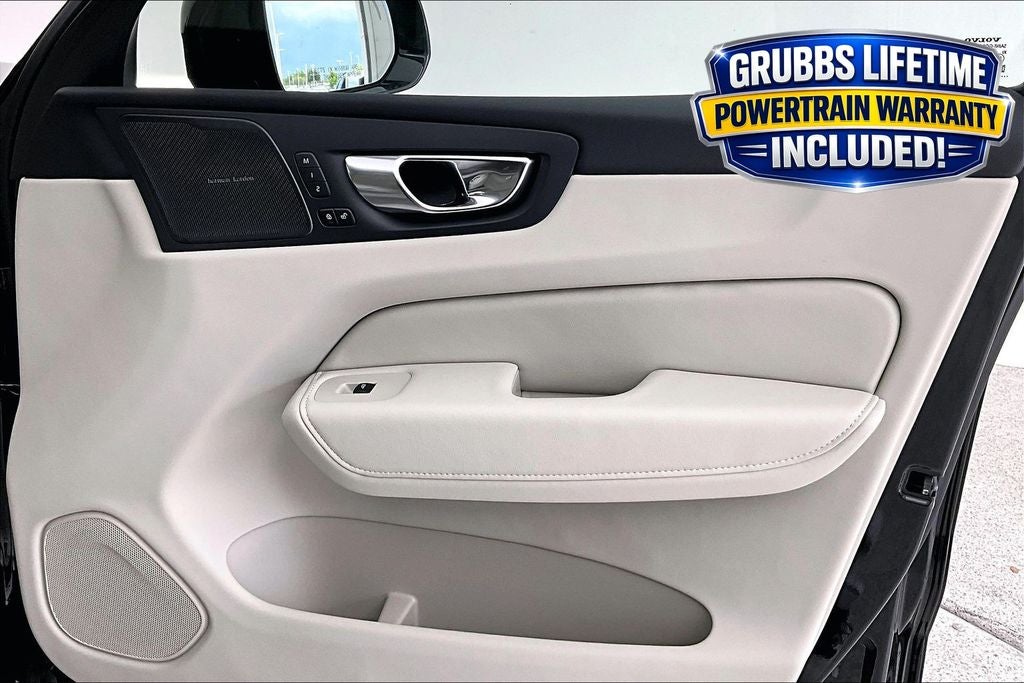 2026 Volvo XC60 B5 Ultra