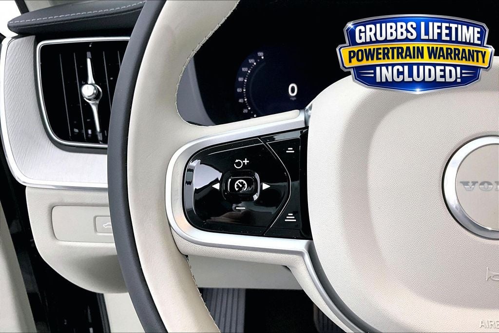2026 Volvo XC60 B5 Ultra