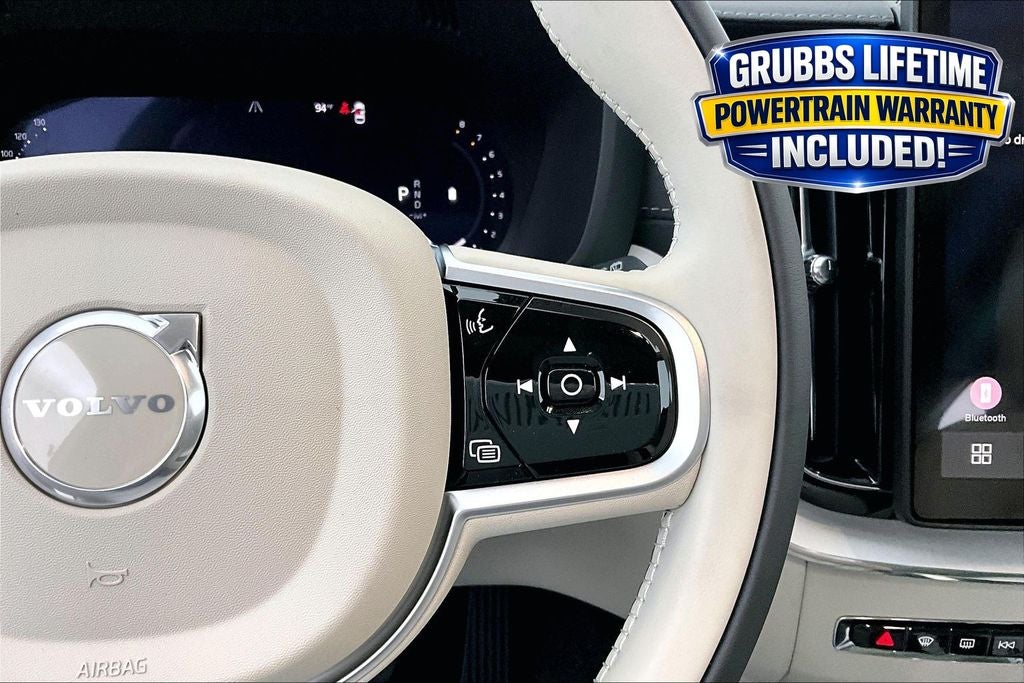 2026 Volvo XC60 B5 Ultra