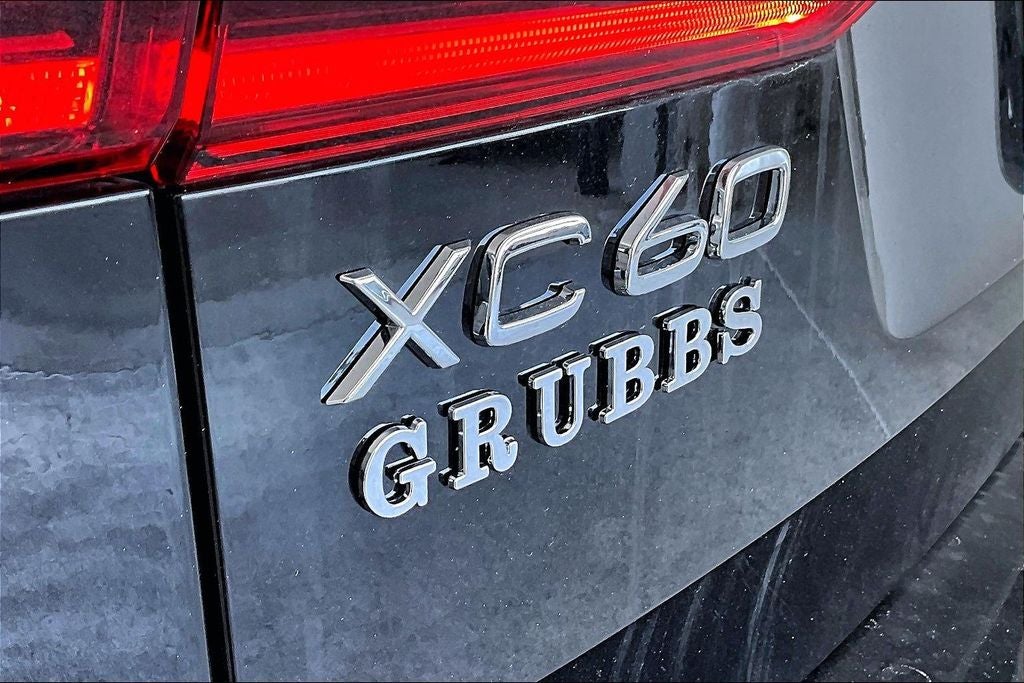 2026 Volvo XC60 B5 Ultra