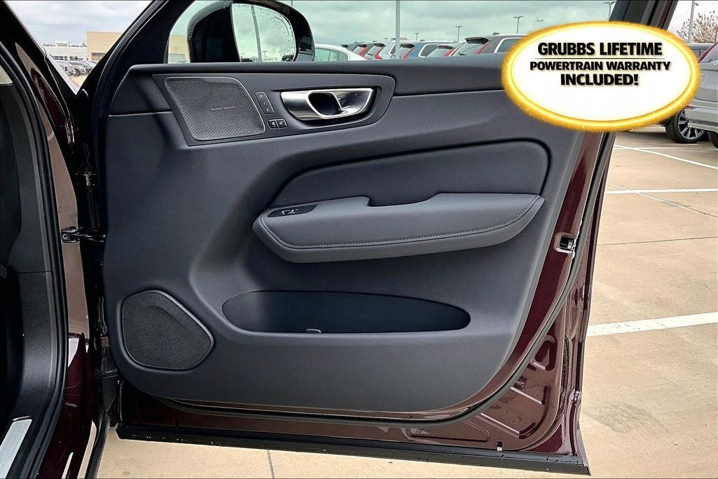 2026 Volvo XC60 B5 Ultra