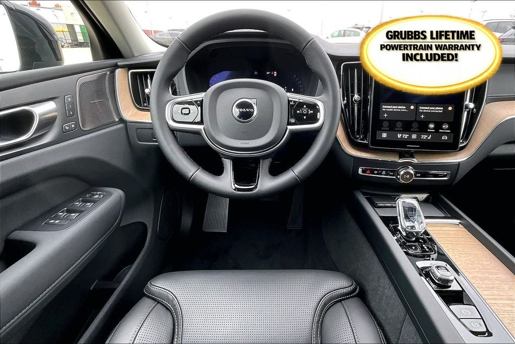 2026 Volvo XC60 B5 Ultra