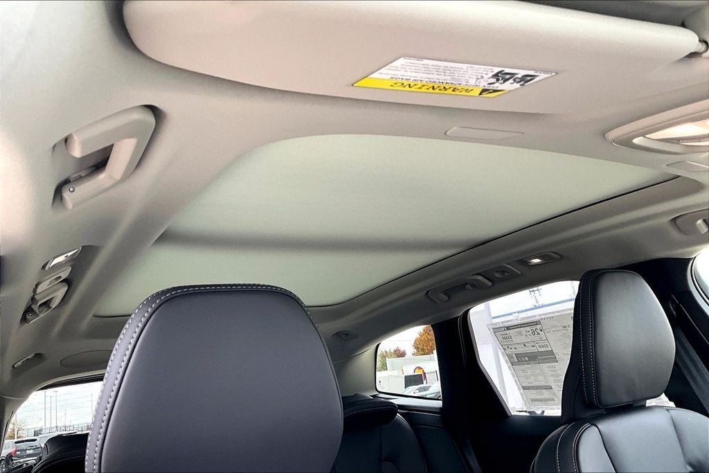 2026 Volvo XC60 B5 Ultra