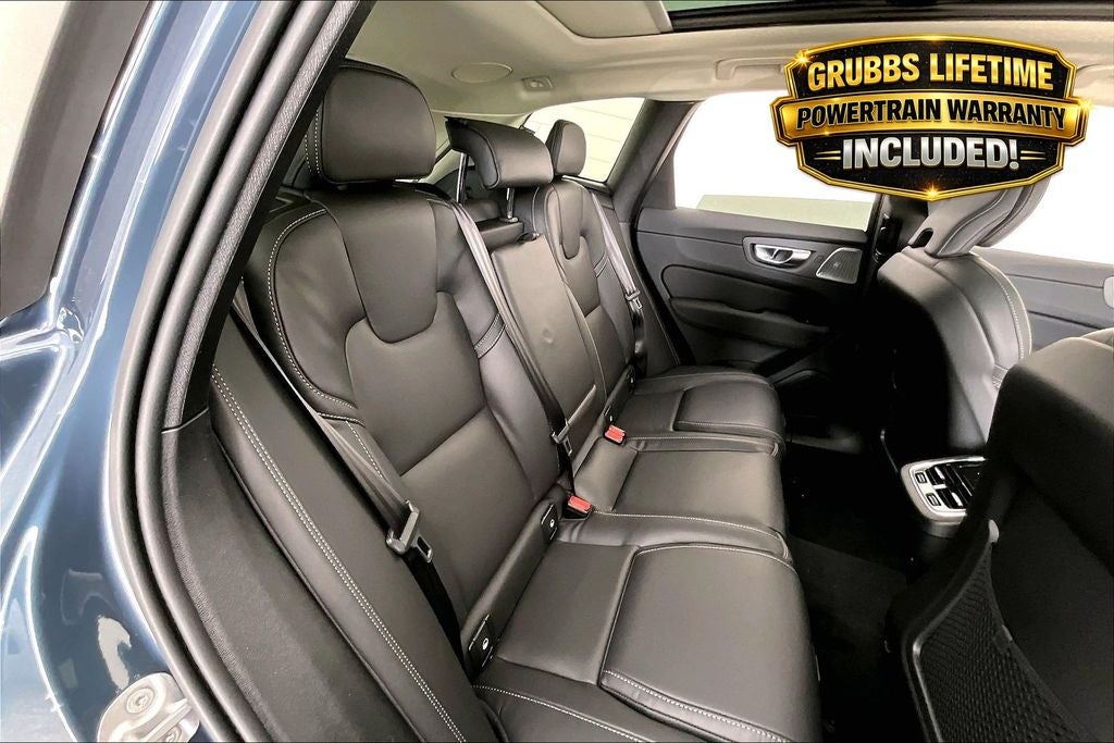 2026 Volvo XC60 B5 Ultra