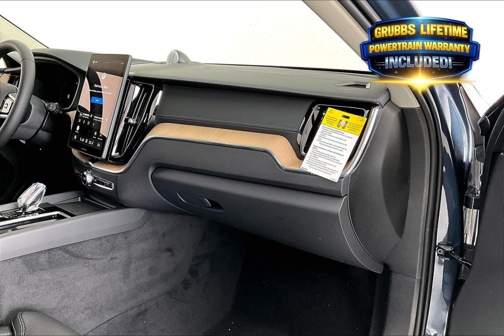 2026 Volvo XC60 B5 Ultra