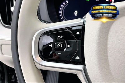 2026 Volvo XC60 B5 Ultra