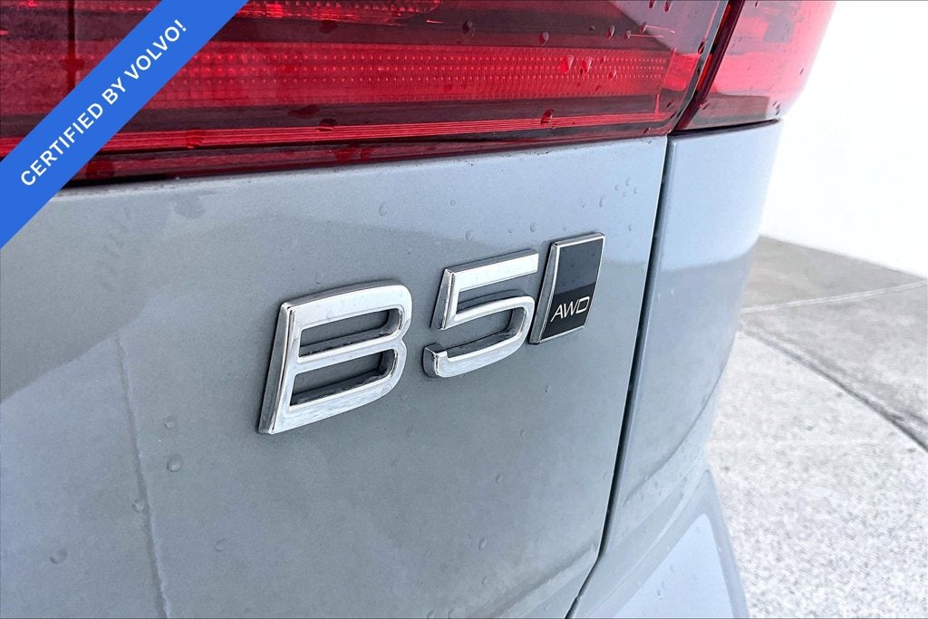 2026 Volvo XC60 B5 Ultra