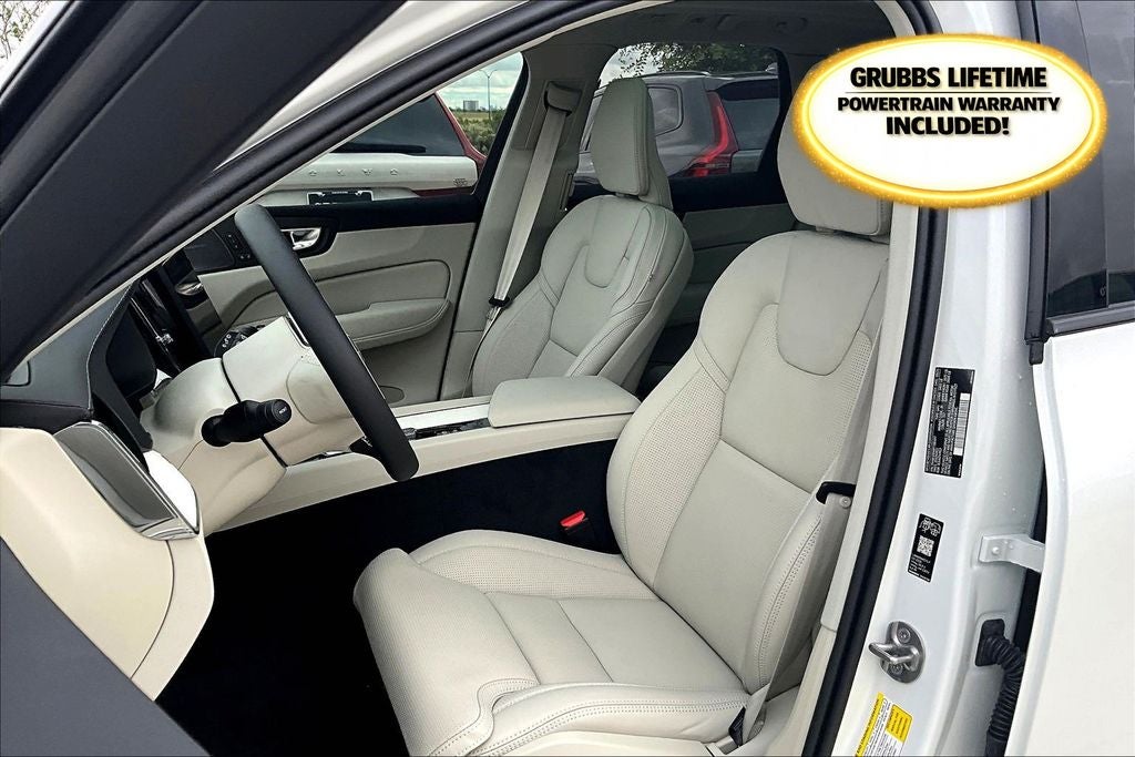 2026 Volvo XC60 B5 Ultra