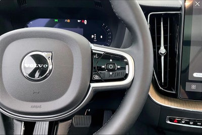 2026 Volvo XC60 B5 Ultra