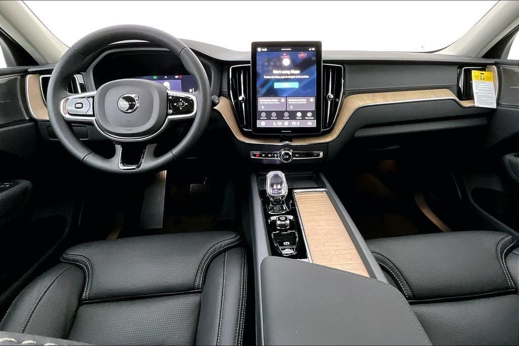 2026 Volvo XC60 B5 Ultra