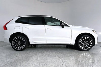 2026 Volvo XC60 B5 Ultra