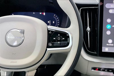 2026 Volvo XC60 B5 Ultra