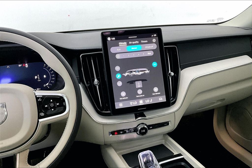 2026 Volvo XC60 B5 Ultra