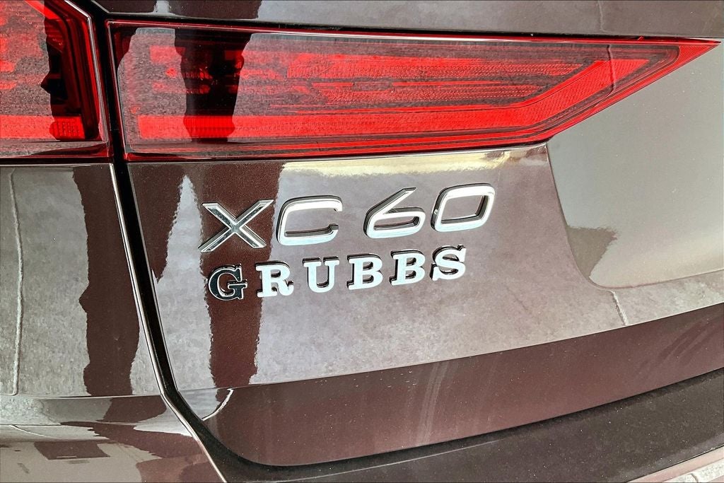 2026 Volvo XC60 B5 Ultra