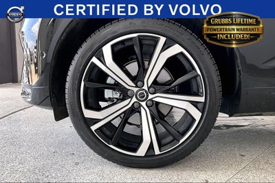 2025 Volvo XC60 B5 Ultra