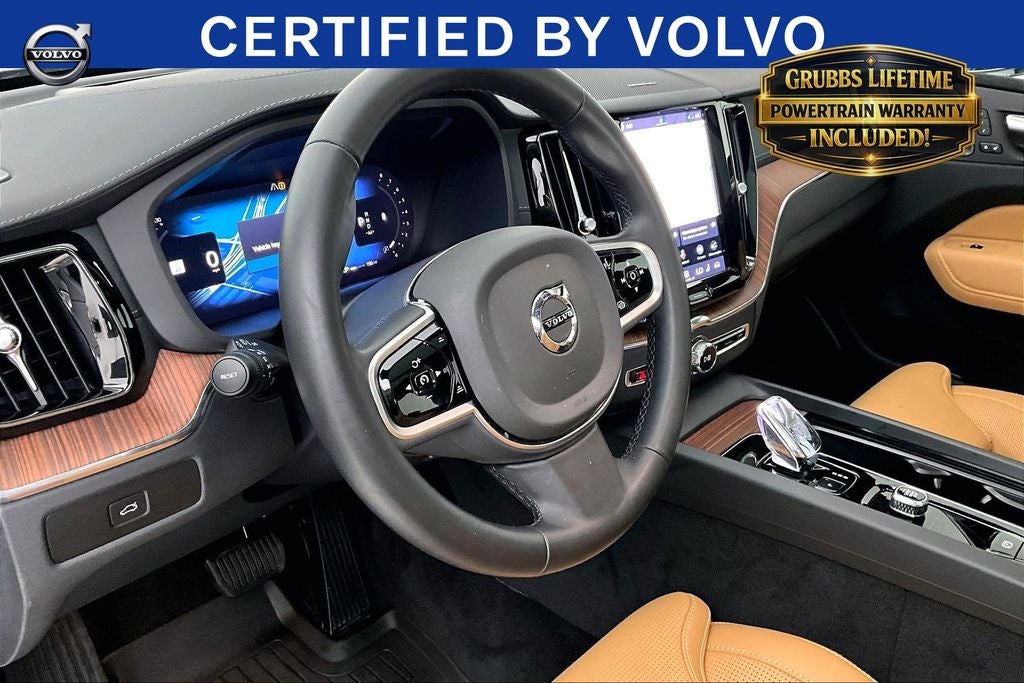 2025 Volvo XC60 B5 Ultra