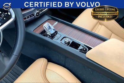 2025 Volvo XC60 B5 Ultra