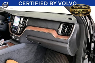 2025 Volvo XC60 B5 Ultra