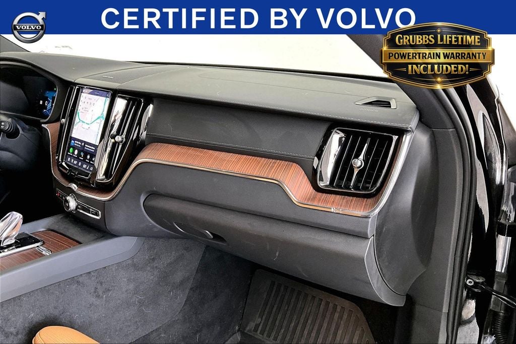 2025 Volvo XC60 B5 Ultra