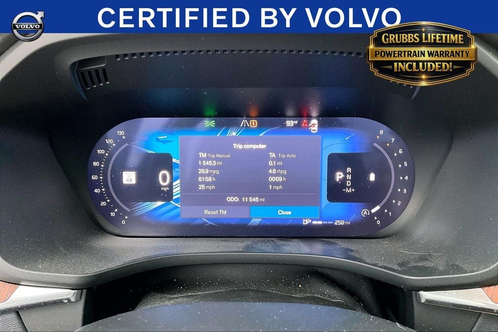2025 Volvo XC60 B5 Ultra