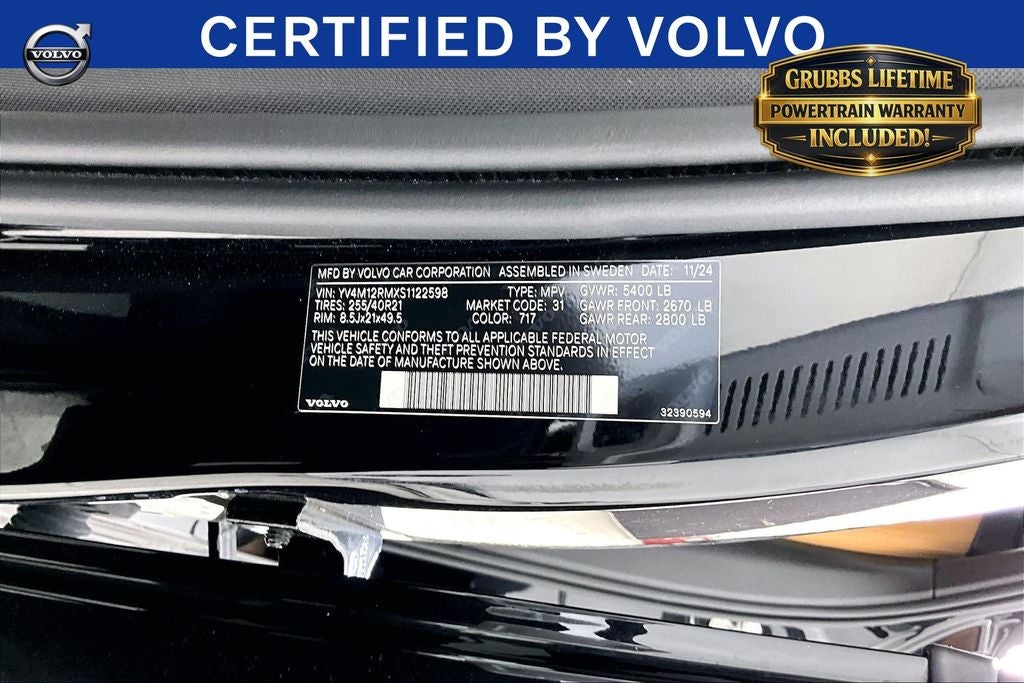 2025 Volvo XC60 B5 Ultra