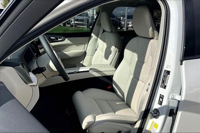 2026 Volvo XC60 B5 Ultra