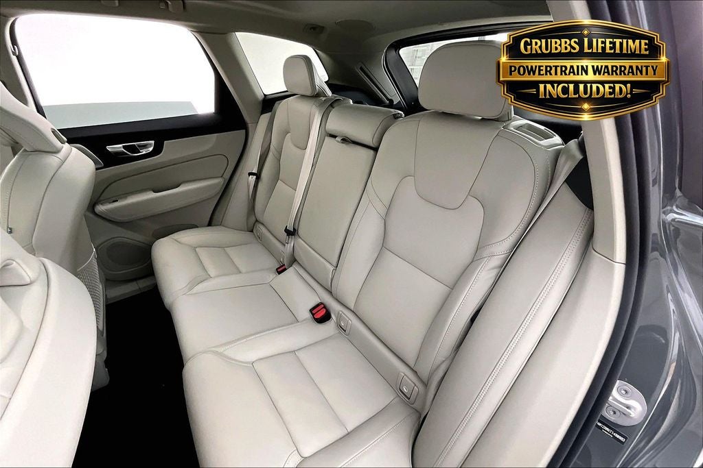 2026 Volvo XC60 B5 Ultra